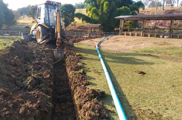 Foto - ABASTECIMENTO DE ÁGUA NA CIDADE